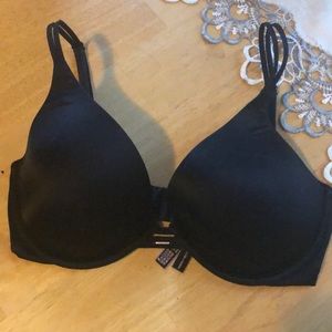 Victoria's Secret Very Sexy Lightly Lined